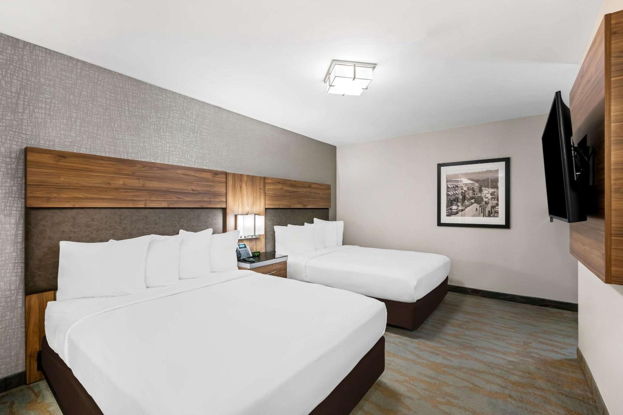 The Penn Stroud, Stroudsburg - Poconos, Ascend Hotel Collection Екстер'єр фото