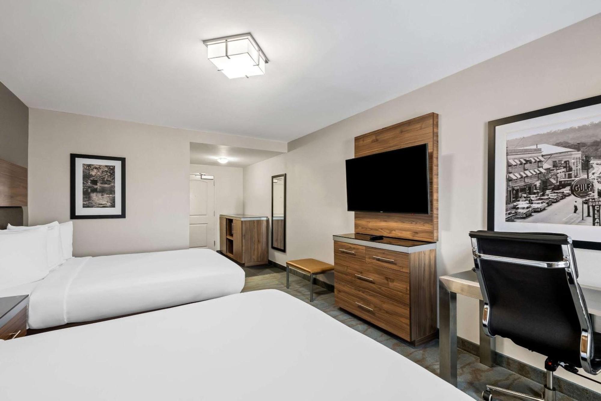The Penn Stroud, Stroudsburg - Poconos, Ascend Hotel Collection Екстер'єр фото